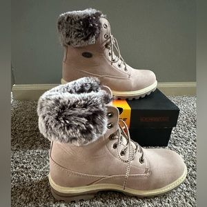New blush pink faux fur boots sz 9